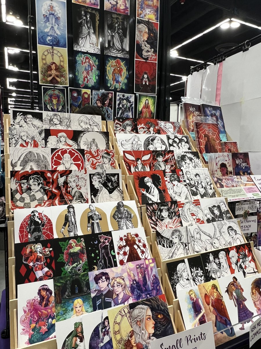 karinamorenoart's tweet photo. All set up for @rosecitycc 🌹Featuring Ghost and @/freyartemia_nails (on Insta) ❤️❤️❤️ Table J4 in the artist alley, way in the back! 😅
#artistalley #rosecitycomiccon #conventiontable 

#artistalley #rosecitycomiccon #conventiontable https://t.co/gQg4tRR9mu
