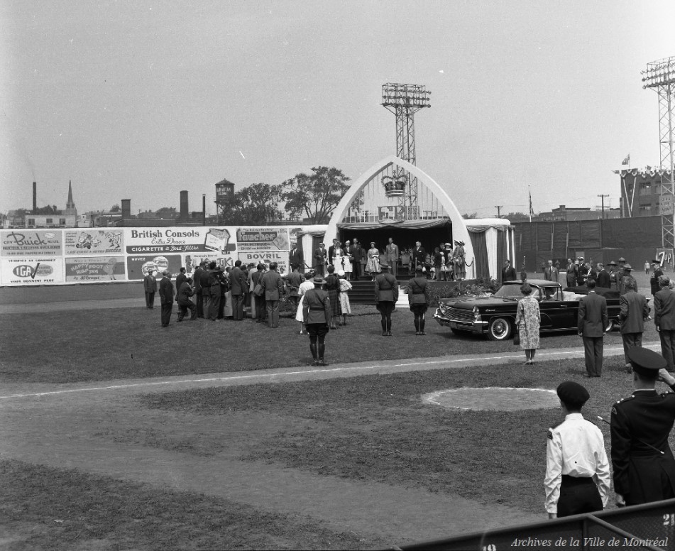 The archives of the city of Montreal have found pictures of the Royals' stadium that are new to me: The late Queen Elizabeth and Prince Phillip visiting Delorimier in 1959.
