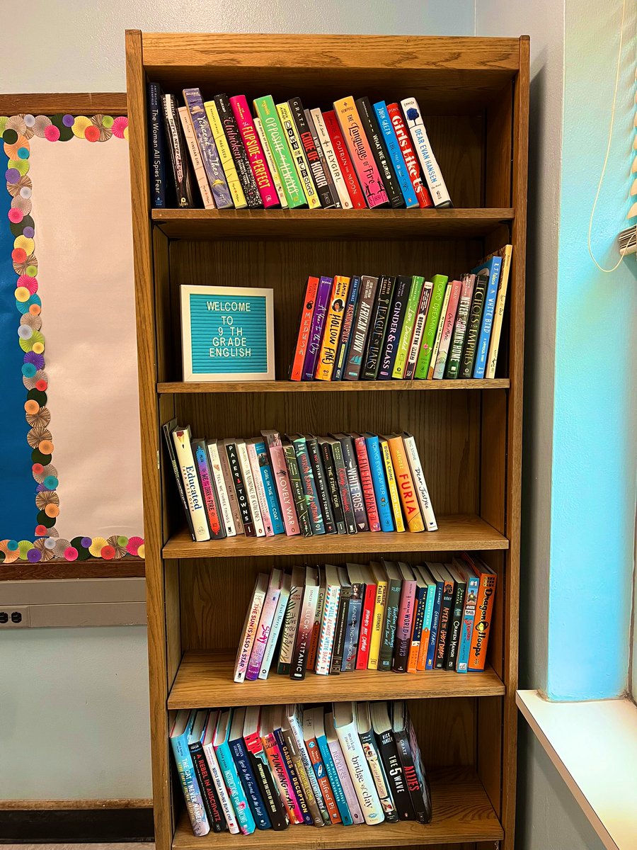 Ms. Baloglou tweet media