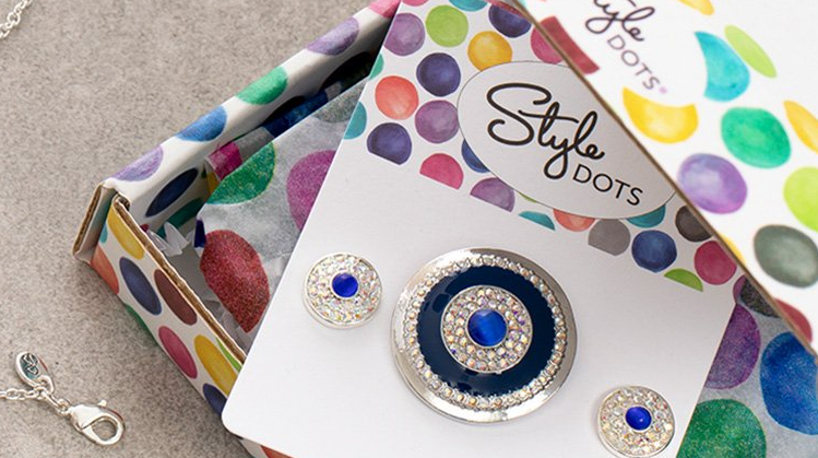 DRM5465's tweet photo. You work hard! You deserve accessories that work just as hard as you. Join the Dot Club and never worry about finding the perfect piece again:
https://t.co/IBXtNmpoal 
#dotclub #surpriseyoudeserve #styledotrock https://t.co/jthPfcZBIq