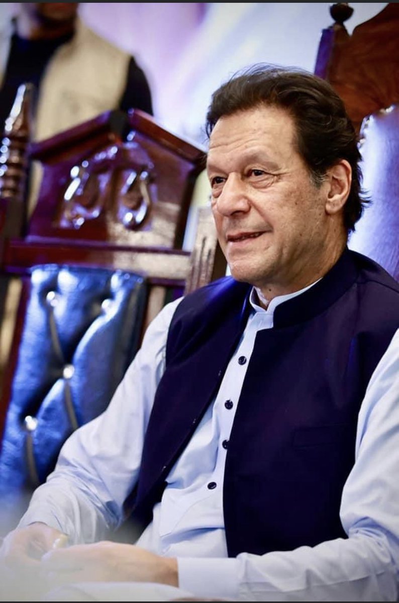 FarahNaz2016's tweet photo. Will @ImranKhanPTI former prime minister will give a call to the nation of Pakistan for long march to Islamabad in protest of #MinusOneformula and also because the coalition government / election commission not announcing general elections by September 25 th ? https://t.co/GUY7z2Ch7U