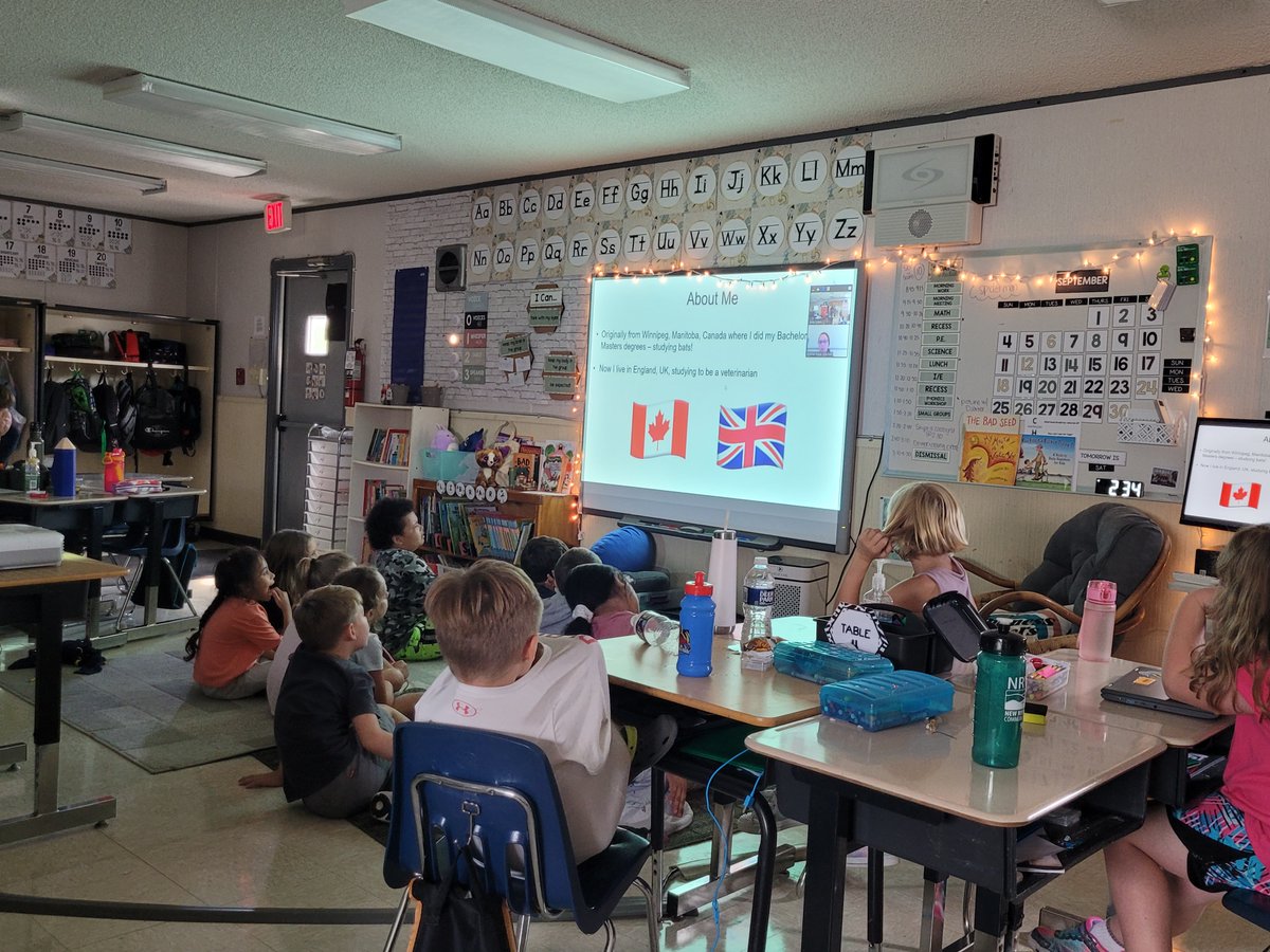 Ms. Sotelo's second graders <a href="/CburgPSPups/">Christiansburg Primary School</a> learned all about bats from an expert today! 🦇The scientist <a href="/KristinaMuise/">Kristina Muise</a> joined us on Zoom all the way from the U.K.! <a href="/MCPSTechnology/">MCPS Technology</a> <a href="/mcps_va/">MCPS</a>