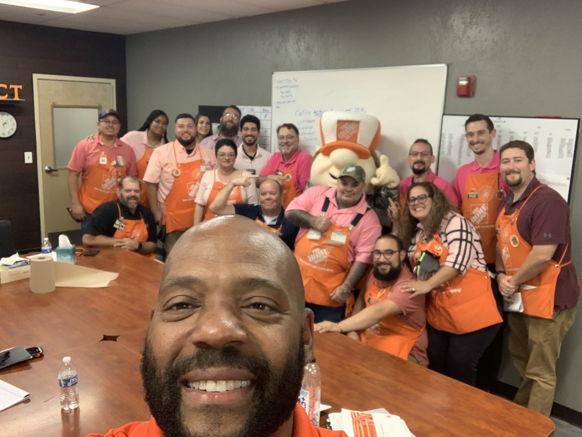 Look who showed up to the DDW today in Hutto! Thank you Homer for making our day!!  #NoLimits!