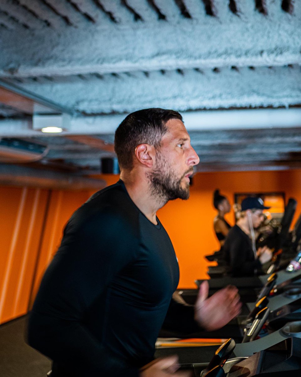 Si tu veux devenir une machine 🤖

❤️ + RT 

#transformation #coach #basic #machine #force #discipline #suivi #fitness #motivation #strong #muscle #performance #like #goal #diet