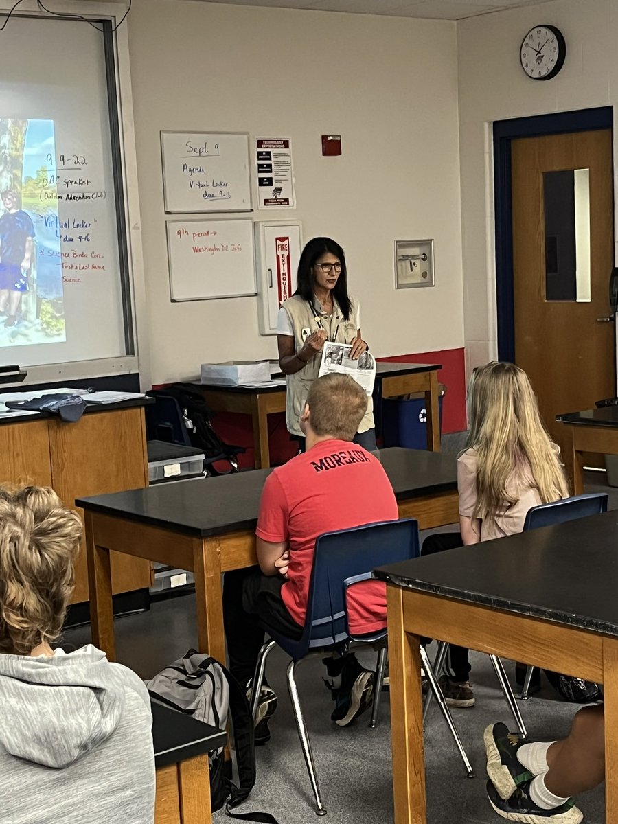 Mrs. Fox tweet media