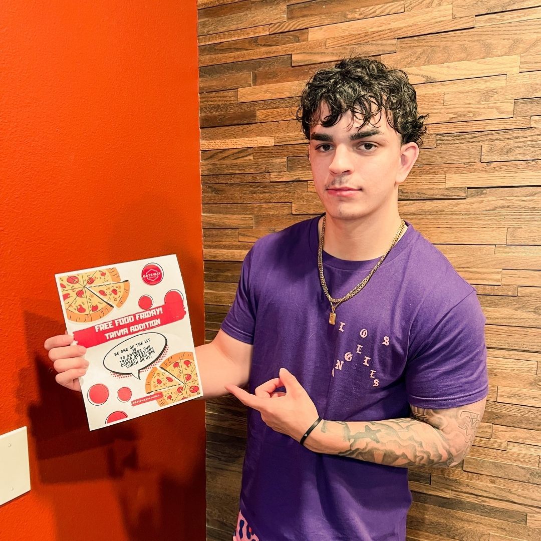 GatewayOnCullen's tweet photo. It's Free Food Friday Trivia Addition &amp; Lunch is on Us! How do you play?!?! Scroll left and answer our Gateway on Cullen Trivia Questions to Win A Free Pizza Today! Be one of the first 10 to win!!! May the odds forever be in your favor! https://t.co/HReNIGZzAC