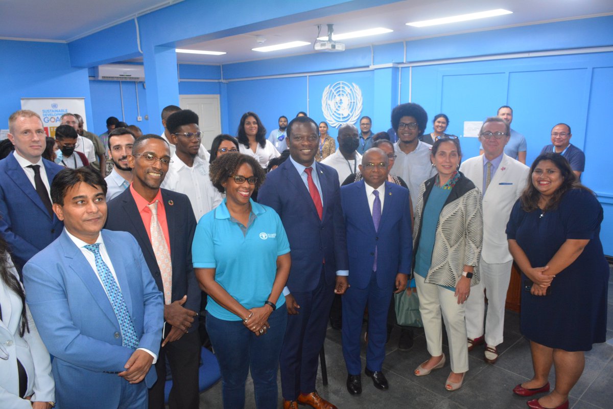 We were thrilled that the @UN_PGA visited UN House and interacted with the Country Team & staff. He thanked staff for their contributions to the people of Guyana. Also in attendance was Hon. Hugh Todd, Minister of Foreign Affairs and International Cooperation.

#PresidencyOfHope