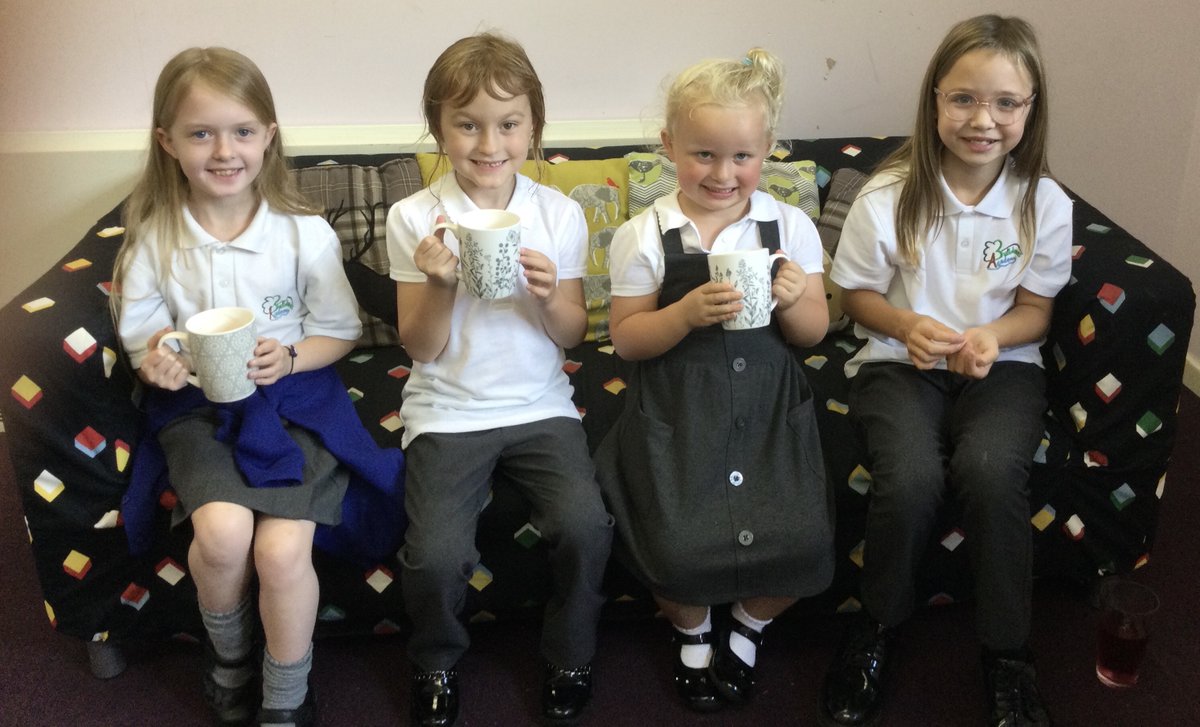 BuildwasAcademy's tweet photo. Today as part of our new look celebration assemblies, we also celebrated the life of Queen Elizabeth II. Well done to those who received one of the awards, including our first ever recipients of hot chocolate Friday. ⭐️💛🌈 https://t.co/JfpM261tvi