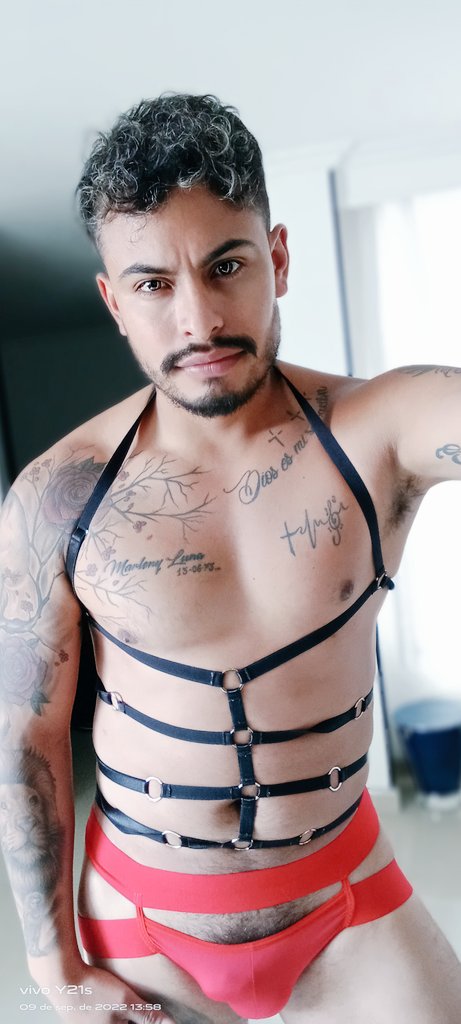 jdcluna's tweet photo. #hombreenlenceria #tattoo #gay #hombrescalientes https://t.co/AOWO2PFoTP