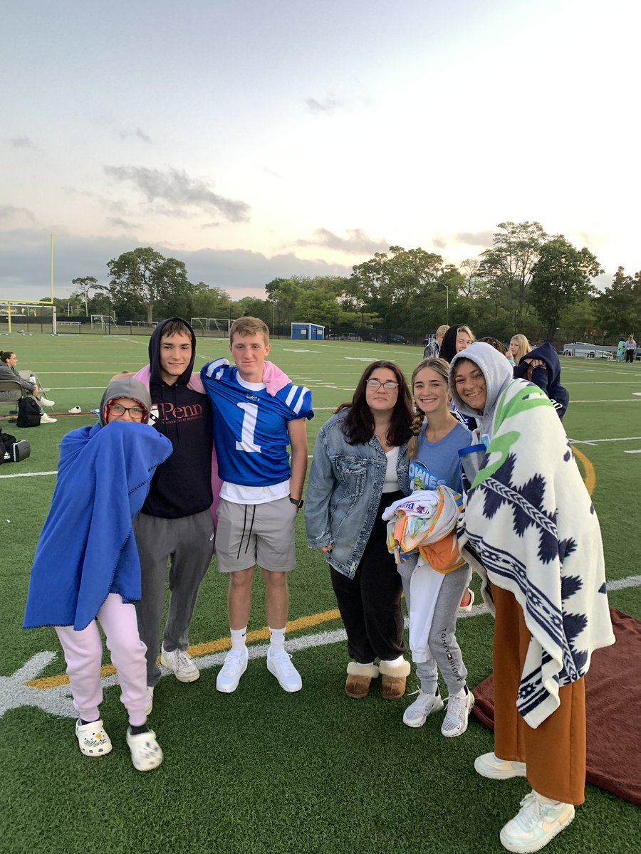 Starting the day at the Senior Sunrise… <a href="/RiverheadCSD/">RCSD</a> <a href="/RHSBlueWaves/">Riverhead High School</a>