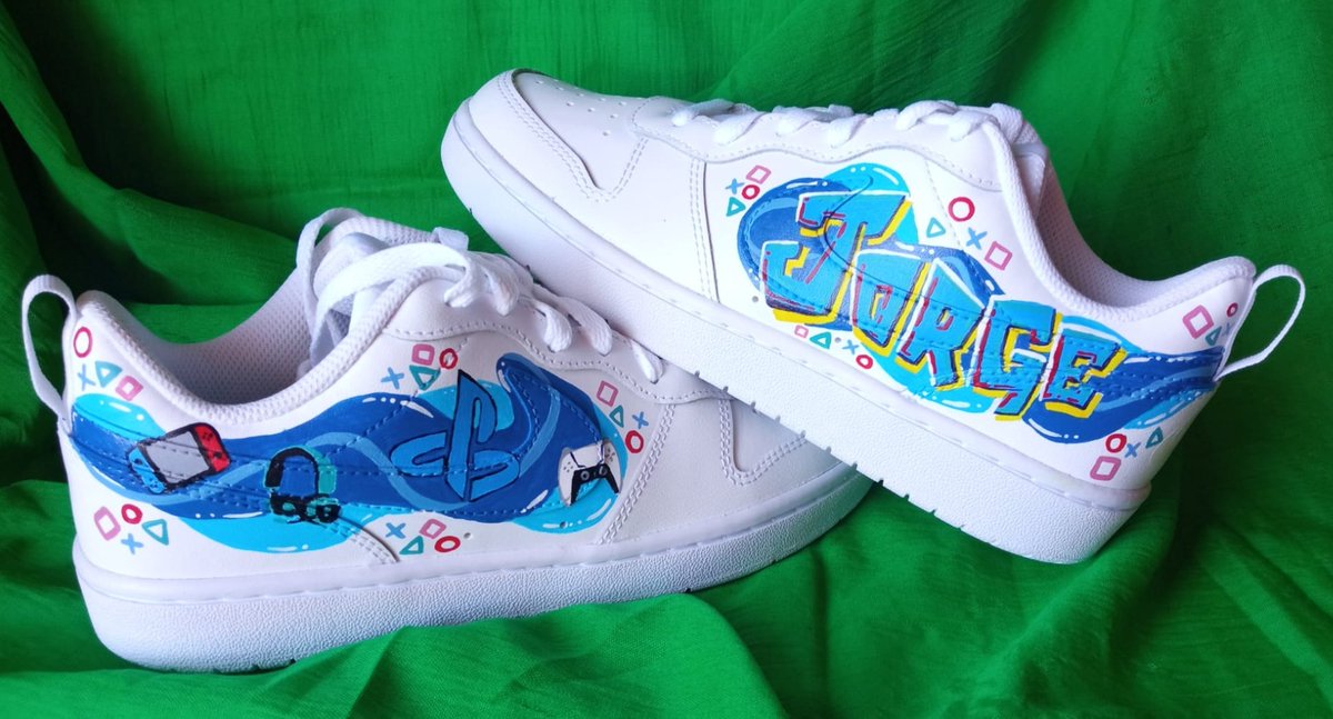 lauraraba22's tweet photo. Pinto a mano zapatillas personalizadas , resistentes incluso a lavarlas en la lavadora.
Interesados DM https://t.co/HVyUoGCOqU