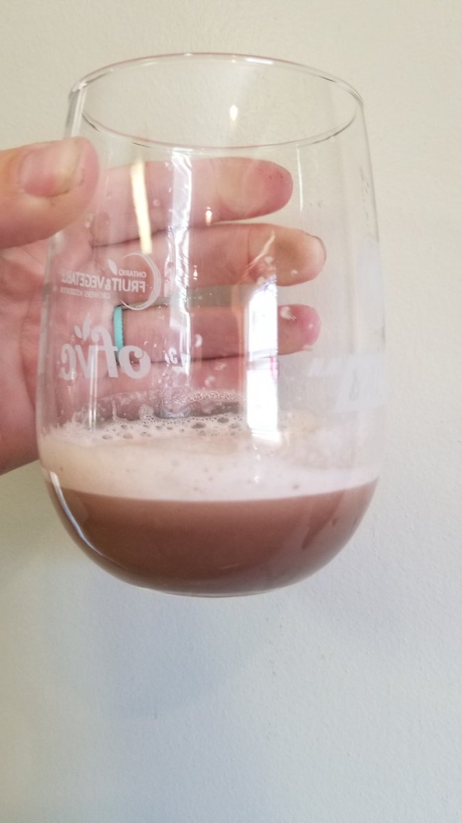 AmandaTracey12's tweet photo. Cheers everyone! 
Juicing some sugarbeet cores to check Brix levels and estimate % sugar. 
Did you know sugarbeet juice had a pink tint to it?? Me neither! https://t.co/P8GZXOk7lA