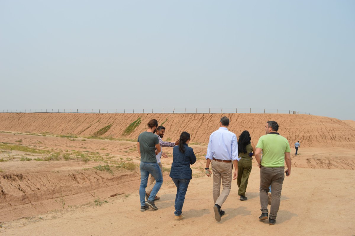 PachecoCapella's tweet photo. Como cierre de la misión en terreno del proyecto AbE Chaco del Paraguay, nos reunimos con representantes de la Cooperativa Fernheim e @ideagropy. Intercambiamos información y experiencias. https://t.co/Wz9lpvhYKQ