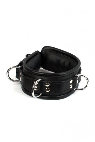 Our customers love: 4.5cm Padded Leather Luxury Bondage Collar , the-pantie-purse.myshopify.com/products/4-5cm…