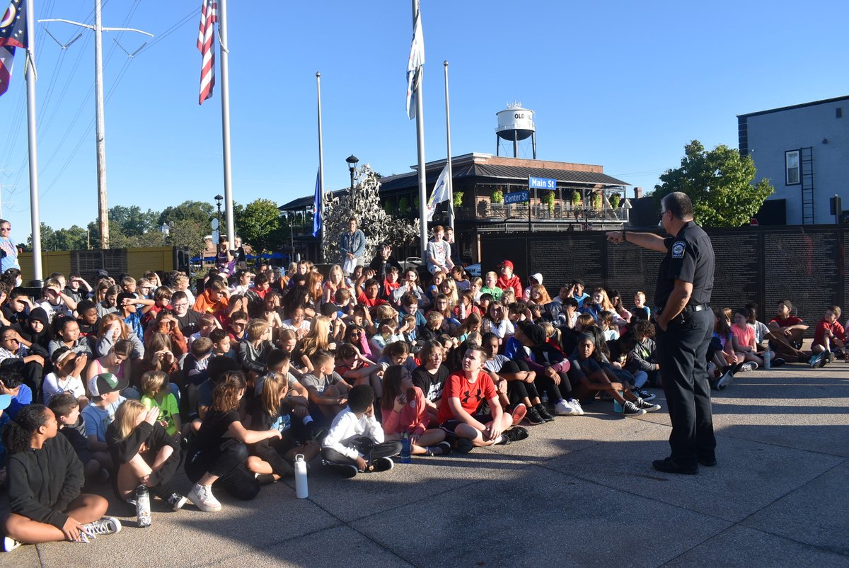Hilliard Ohio Police on Twitter "Today HPD hosted students from