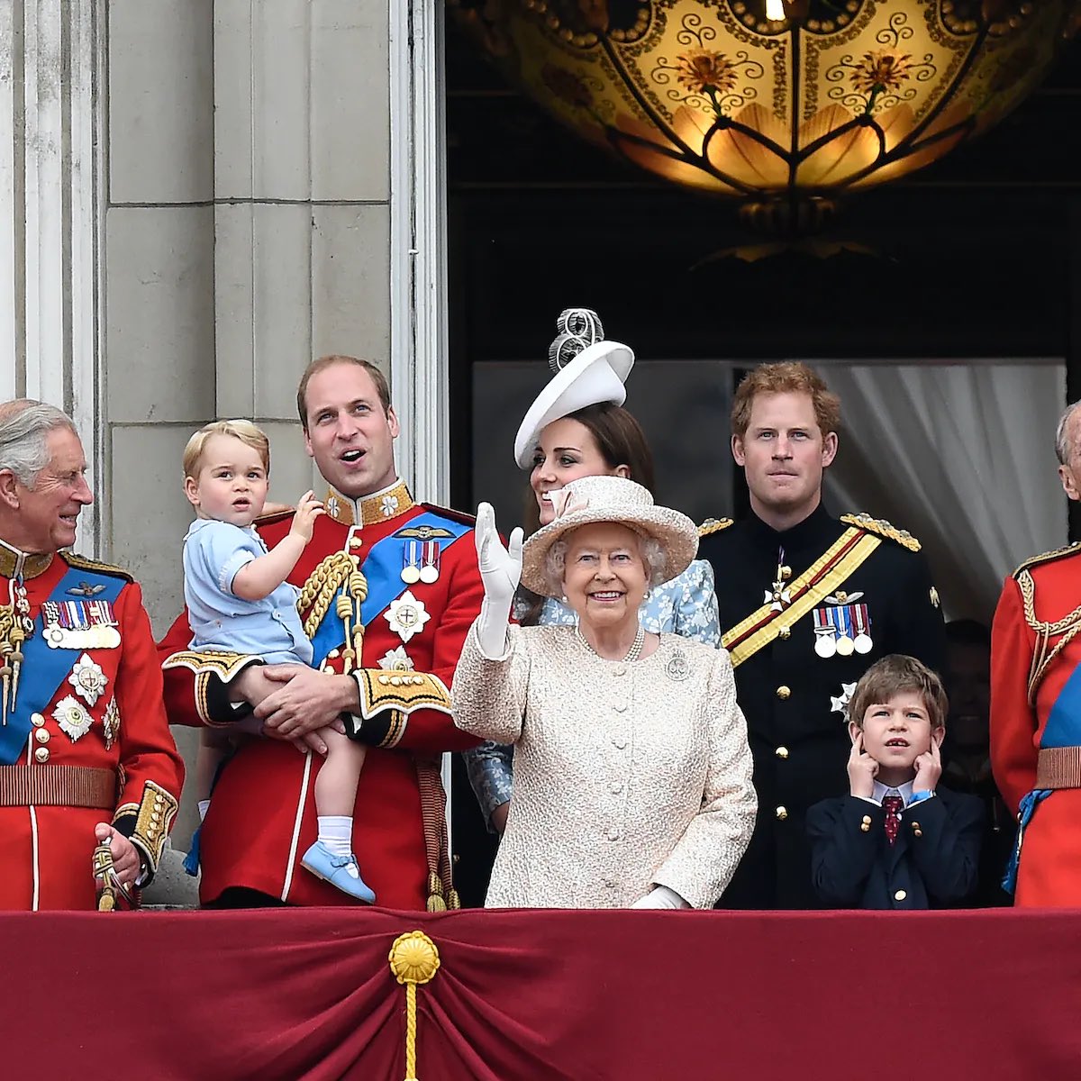 sandhighdrama's tweet photo. “While we may have more still to endure, better days will return: we will be with our friends again; we will be with our families again; we will meet again.”
Rest in Peace your majesty and thank you for everything ❤️ https://t.co/ktY0w2ONzn