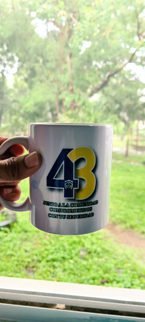 Joel1979 (@joel190779) on Twitter photo Que bonito detalle !!! 😍
Gracias <a href="/vppolicial/">Visión Policial Nicaragua</a> por hacernos parte de éste 43 Aniversario.🥳🥳
Honor, Seguridad y Servicio. 👮♂️👮♀️
#43JuntoALaComunidad
#PatriaBenditayLibre
<a href="/TE2021/">Tropa Sandinista</a> Que bonito detalle !!! 😍
Gracias <a href="/vppolicial/">Visión Policial Nicaragua</a> por hacernos parte de éste 43 Aniversario.🥳🥳
Honor, Seguridad y Servicio. 👮♂️👮♀️
#43JuntoALaComunidad
#PatriaBenditayLibre
<a href="/TE2021/">Tropa Sandinista</a>