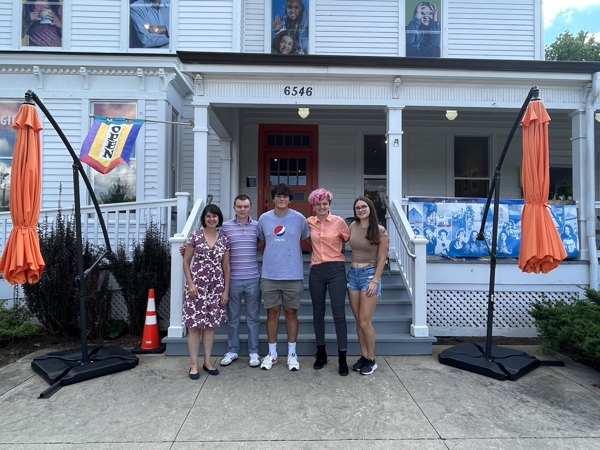 SplatInk2022's tweet image. It’s official! Splat Ink and Kennedy Heights Art Center are partners! Thank you to Ellen for meeting with us today and giving us so much insight into what you guys do