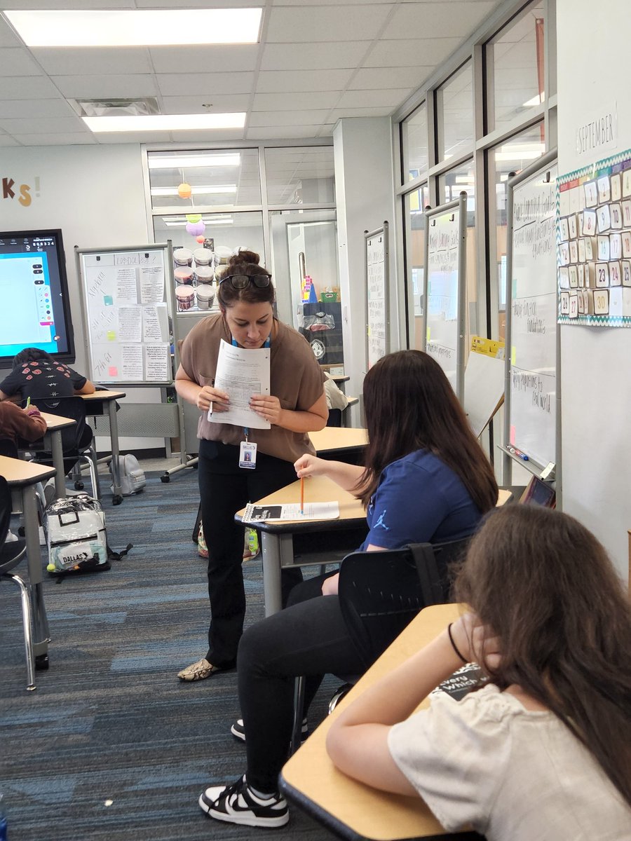 MsSashRay_3810's tweet photo. All hands are on deck @HybridPrep Exemplars in Hand, Supportive Scaffolds are evident, and (the best part) Writing on the Walls from RLA &amp; Math! Kudos to the scholars, teachers and admin 👏🏽 @N_Bernardino @Its_Ms_Flawless #WeAreLimitless #WritingontheWalls https://t.co/0SfPSEWM0Z