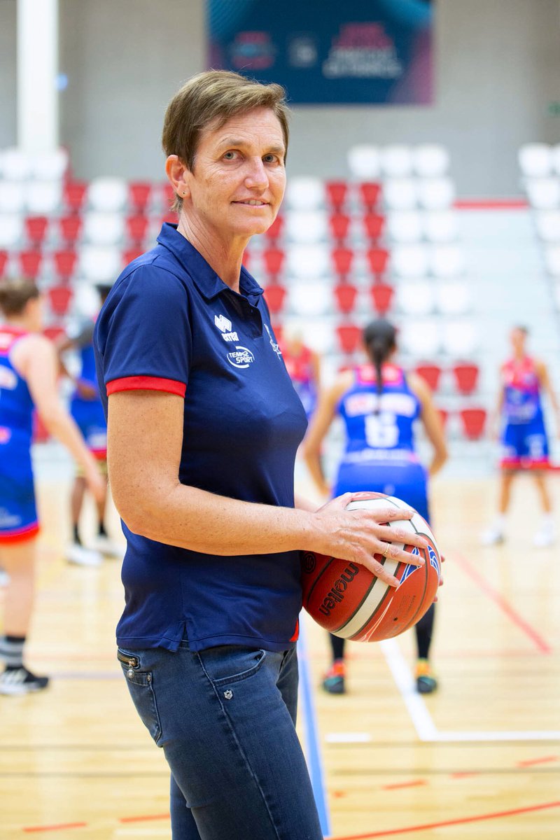 Valérie Basso et Lucie Battalia reprennent les rennes du Panthères Mulhouse Basket, NF2 !
On leur souhaite la réussite ! 

#basket #basketball #mulhouse #mulhousejycrois