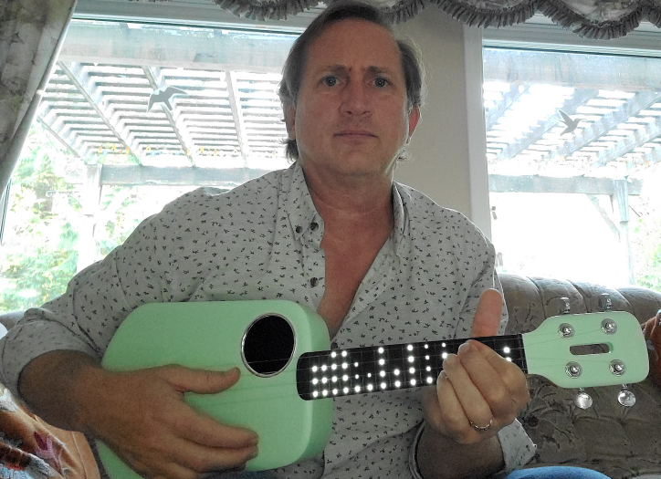 Martin Renaud (@socialitebooks) on Twitter photo I did something a little different for this new #contest for <a href="/BestBuyCanada/">Best Buy Canada</a>. The #prize is a smart <a href="/Populele_us/">Populele - Smart Ukulele</a> ukulele: so I learned a #BillieEilish song (my first time playing a uke) and added it to the contest article.
En blog.bestbuy.ca/?p=253910
Fr blogue.bestbuy.ca/?p=127759 I did something a little different for this new #contest for <a href="/BestBuyCanada/">Best Buy Canada</a>. The #prize is a smart <a href="/Populele_us/">Populele - Smart Ukulele</a> ukulele: so I learned a #BillieEilish song (my first time playing a uke) and added it to the contest article.
En blog.bestbuy.ca/?p=253910
Fr blogue.bestbuy.ca/?p=127759