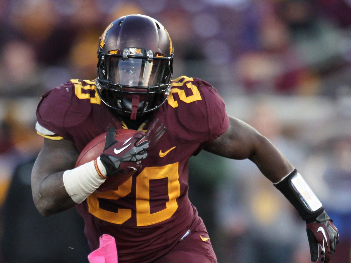 Note: former #Gophers RB Donnell Kirkwood (2010-14) is returning to campus this Saturday as the RB coach of Western Illinois.

It is his first season with the WIU after spending two years in the same role at Northern State.