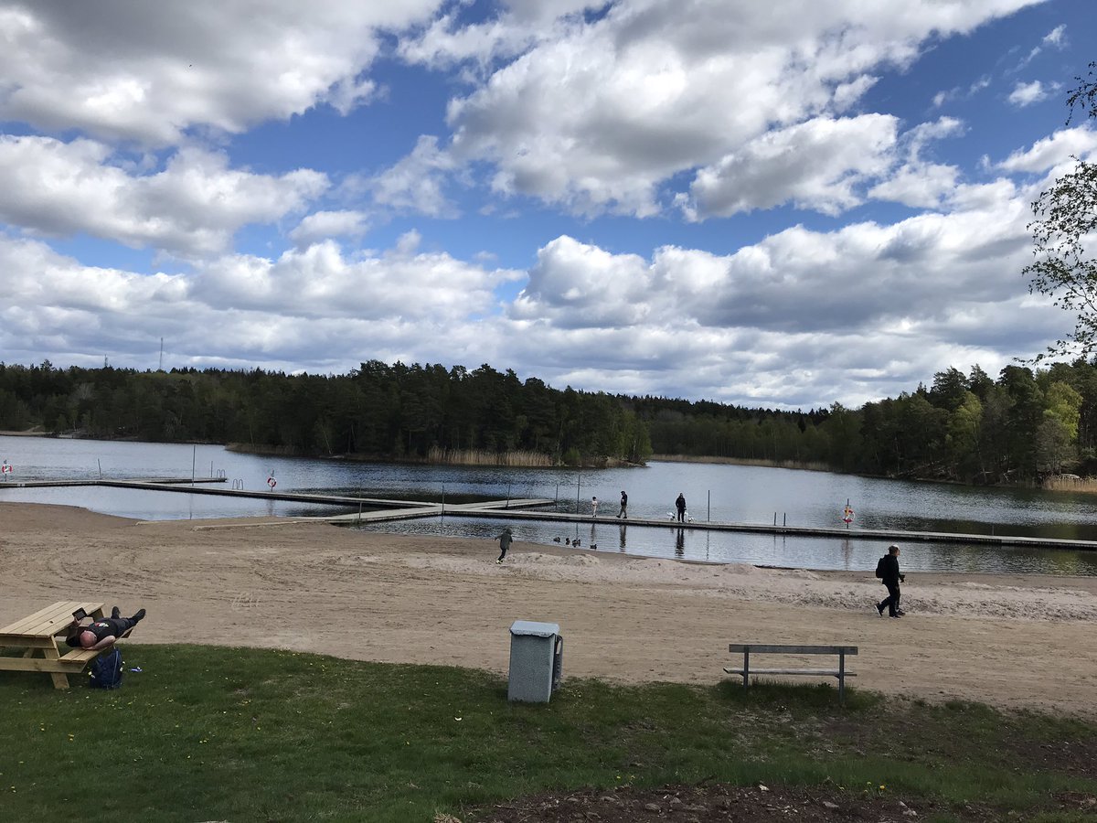 RogerSjberg1's tweet photo. Det är är dags att rusta upp Rösjöbaden. #Edsbergkanbättre https://t.co/NSC5vCoONh