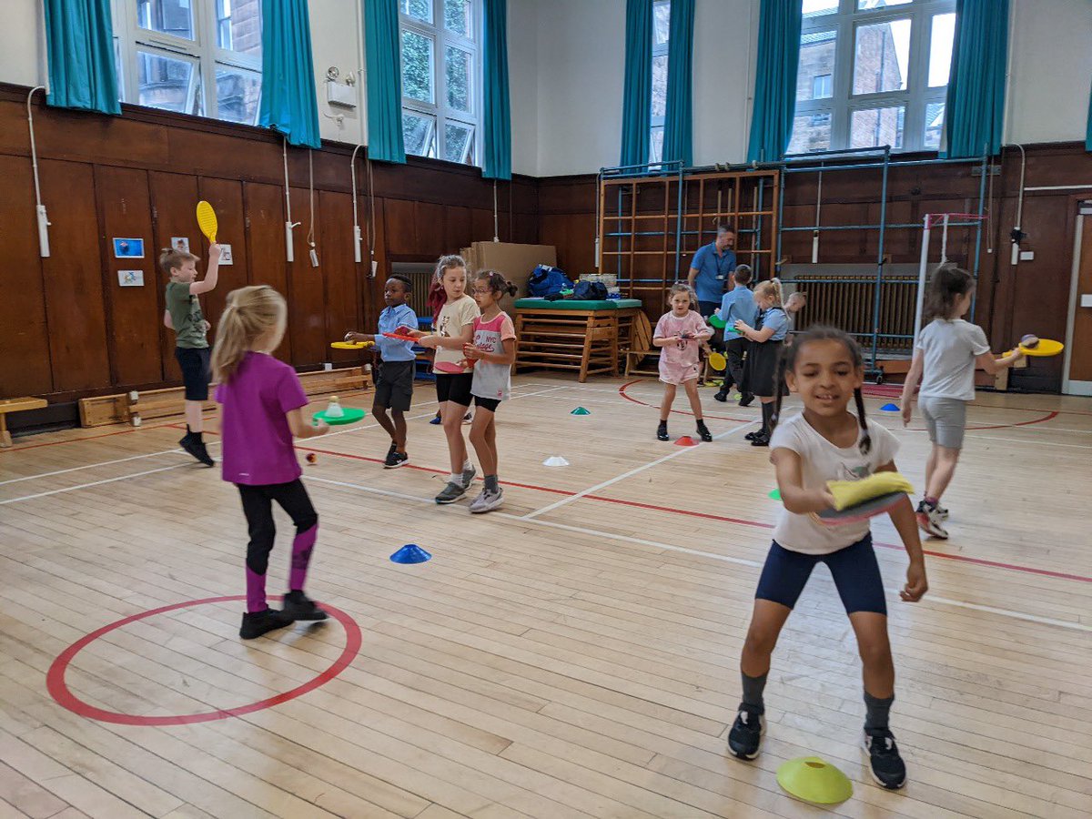 StCharlesGla's tweet photo. This week’s lesson from @PELOGlasgowDW was teaching the children all about #RacketSkills. The children are enjoying using a variety of equipment and learning new skills each week. #PhysicalEducation #PhysicalActivity #ActivePlay @PEPASSGlasgow @ActiveschoolsTM https://t.co/EEciSOTdBh