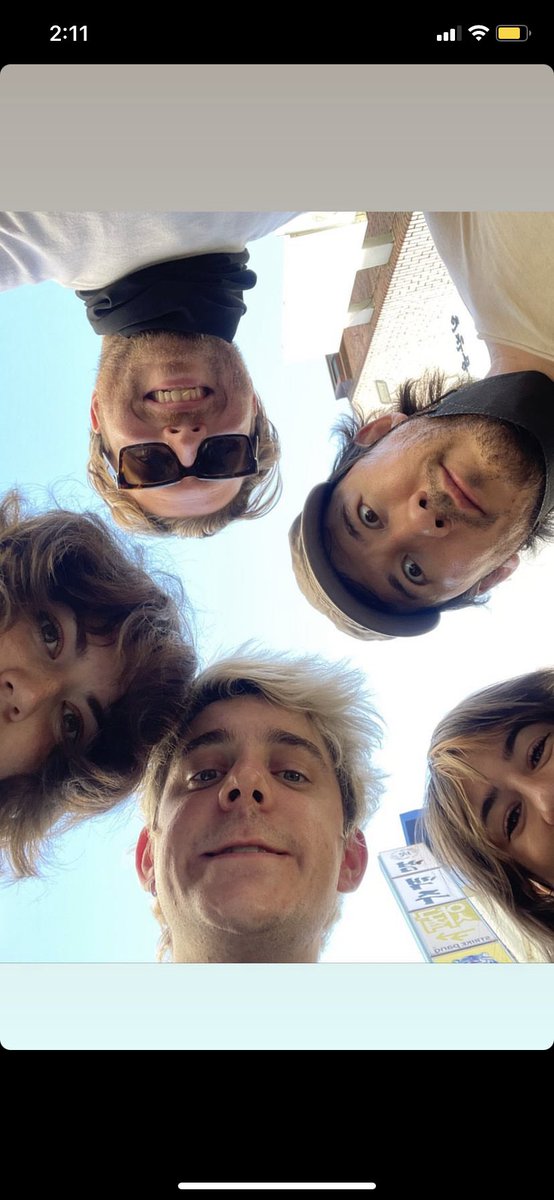 thinkerpeebles's tweet photo. literally crying these pictures are so cute 😭😭 https://t.co/ZBTVtfaLUY