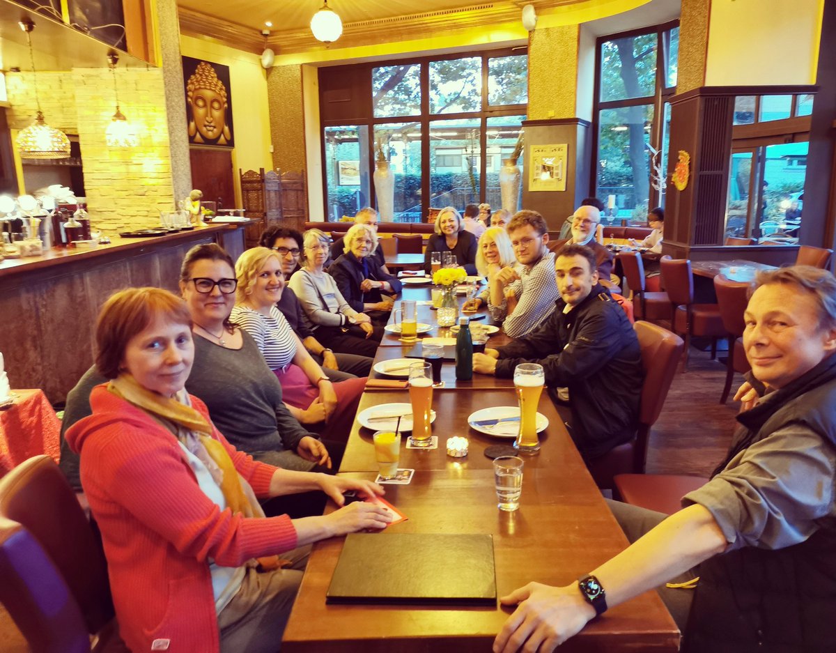 Friedenauer Gespräche mit der SPD-Kreisvorsitzenden Wiebke Neumann im Dalchini!
Und ein munterer Austausch über die Themen Mieten und bezahlbarer Wohnraum, über die wir auf unserer Kreisdelegiertenversammlung am 17.9. diskutieren werden. 
#friedenauergespräch #Friedenau #SPD