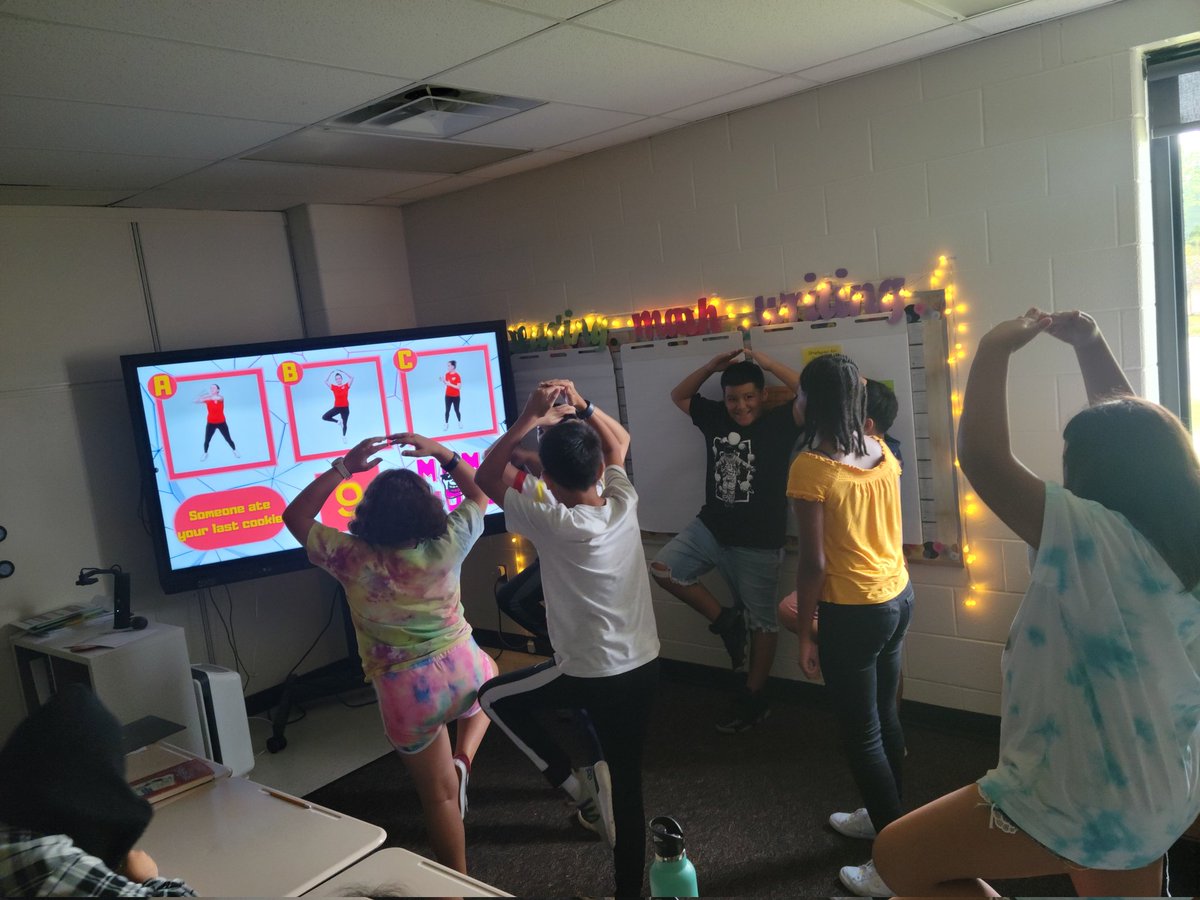 MissFlowers_MEA's tweet photo. Brain breaks have become a priority in our classroom -- helps not only the students but us teachers, too! @MeadowlandElem https://t.co/lwhLYMQPEF