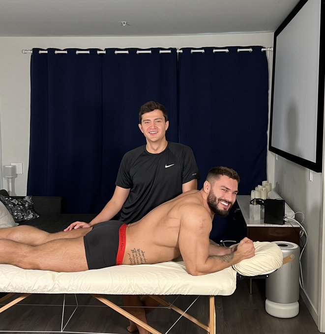 Cuming soon with @BrockMagnuss ! Follow my https://t.co/Jqm3m50H0e fir backstage and future collabs :)