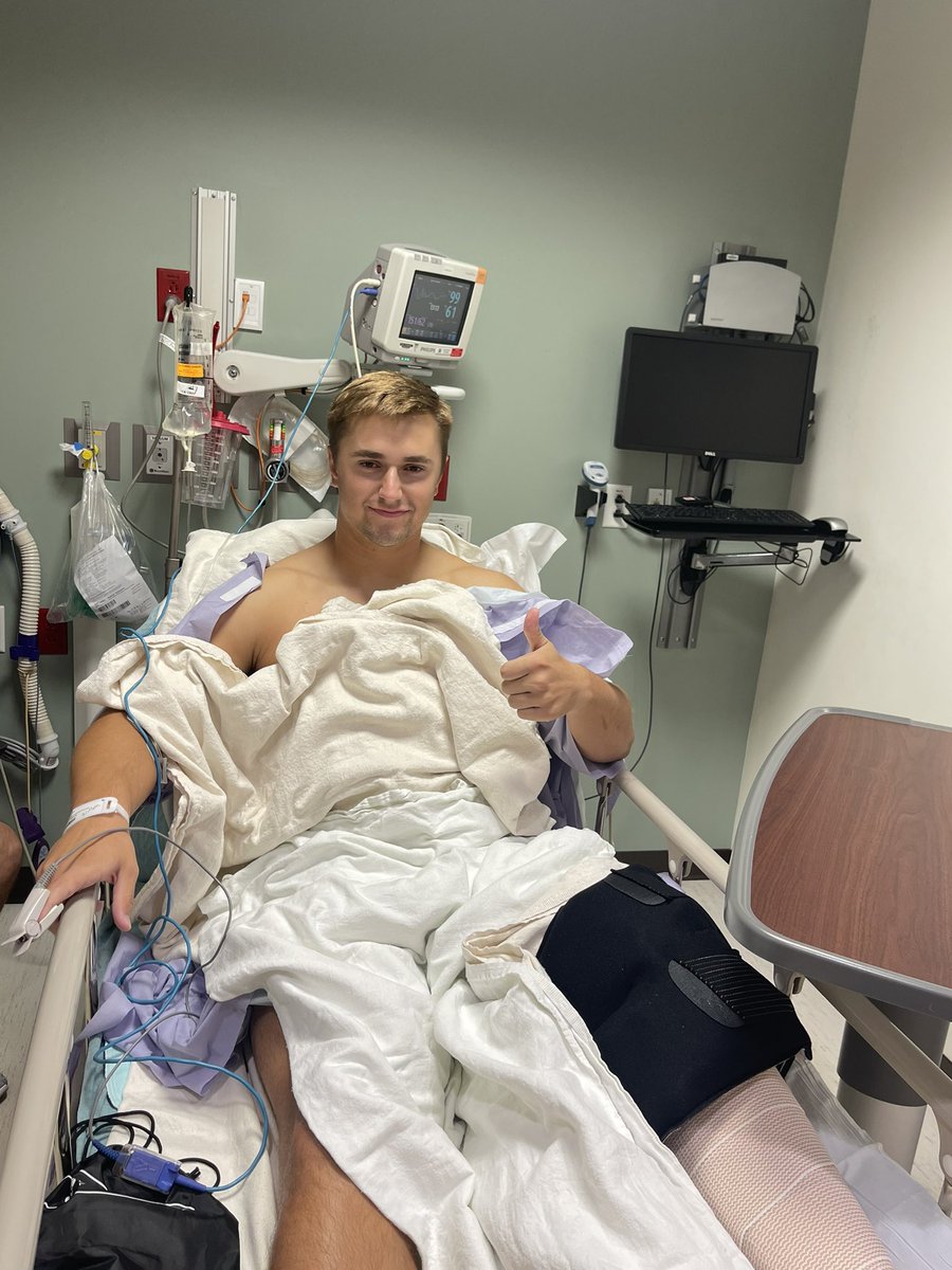GaryClinton08's tweet photo. Surgery went as planned🙏🏼Road to recovery starts now‼️ @MOStateFootball https://t.co/T4VkQDgK1W
