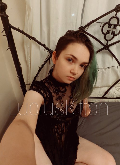 Would you come to bed early if I was waiting for you? https://t.co/tbdDtZ2QDl<a href="/tag/bdsm"class="tags"><span>#bdsm</span></a><a href="/tag/onlyfans"class="tags"><span>#onlyfans</span></a>