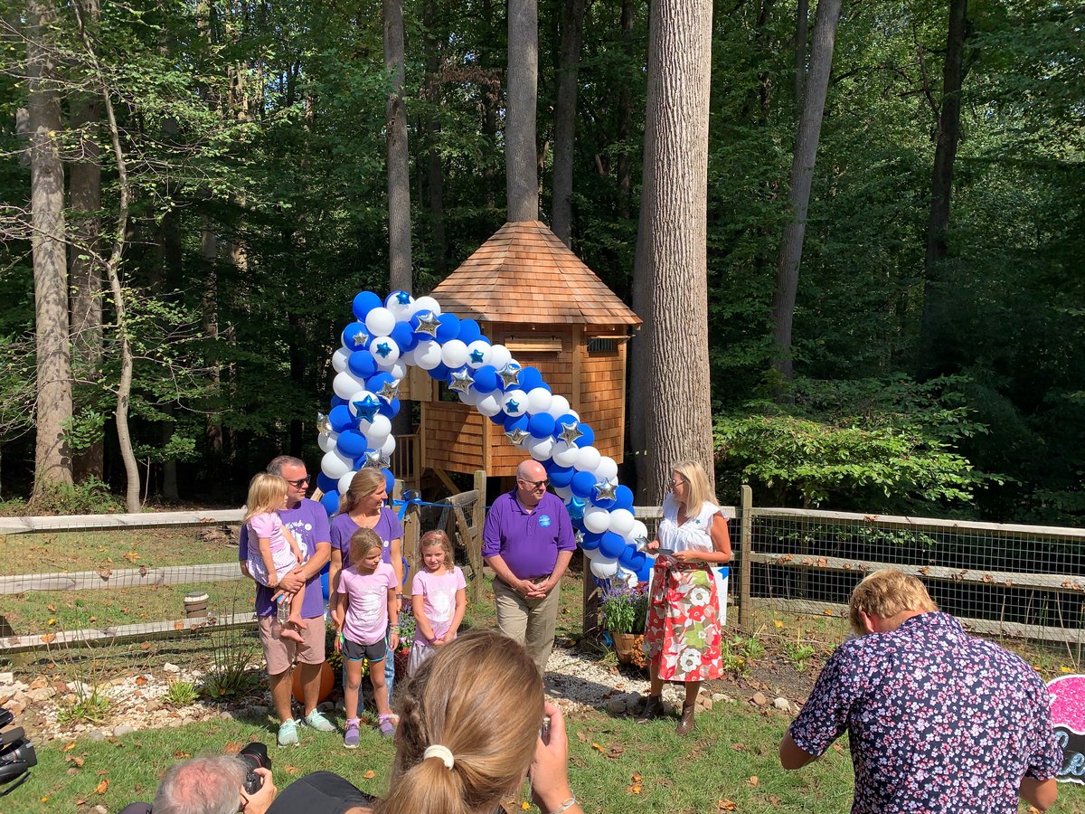 CGAGroup's tweet photo. Our CGA MD team was proud to represent @WishMidAtlantic today as they were able to grant a wish to a 6 year old today with an epic tree house. Thanks to @LarryHogan for celebrating with all of us! https://t.co/WJwcSykhXJ