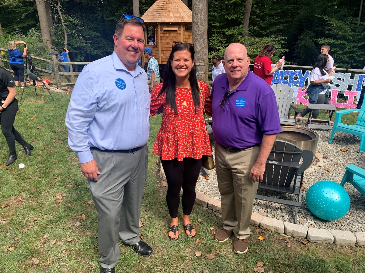 CGAGroup's tweet photo. Our CGA MD team was proud to represent @WishMidAtlantic today as they were able to grant a wish to a 6 year old today with an epic tree house. Thanks to @LarryHogan for celebrating with all of us! https://t.co/WJwcSykhXJ