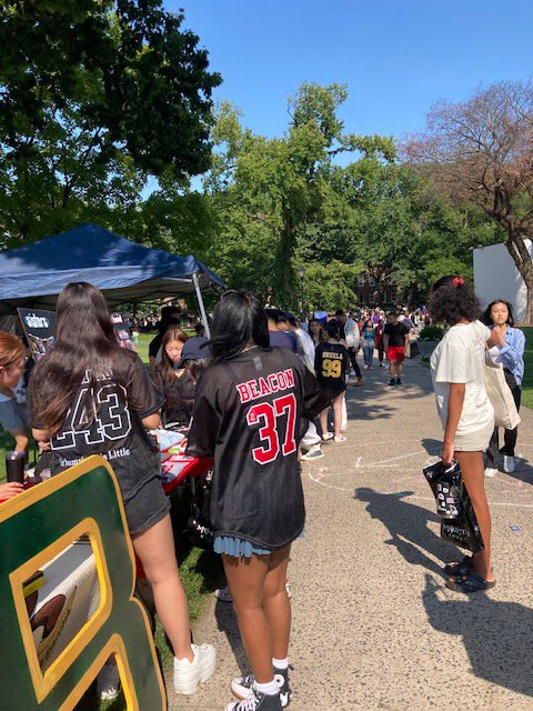 RutgersCommInfo's tweet photo. Scenes from the involvement and cultural fest today! Photo credit @DafnaLemish1 #interimdean #getinvolved #studentsuccess #WRSU https://t.co/8ijwCF4EmU