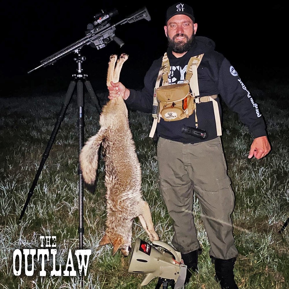 ICOtec1's tweet photo. ICOtec Prostaff Team Maine - Brandon Townsend - 8/23/2022

"Mouse Chatter pulled this male in on a string!"

#icotecoutlaw #DeadSerious #mainehunting #predatorcontrol https://t.co/3JOs4J7IRb
