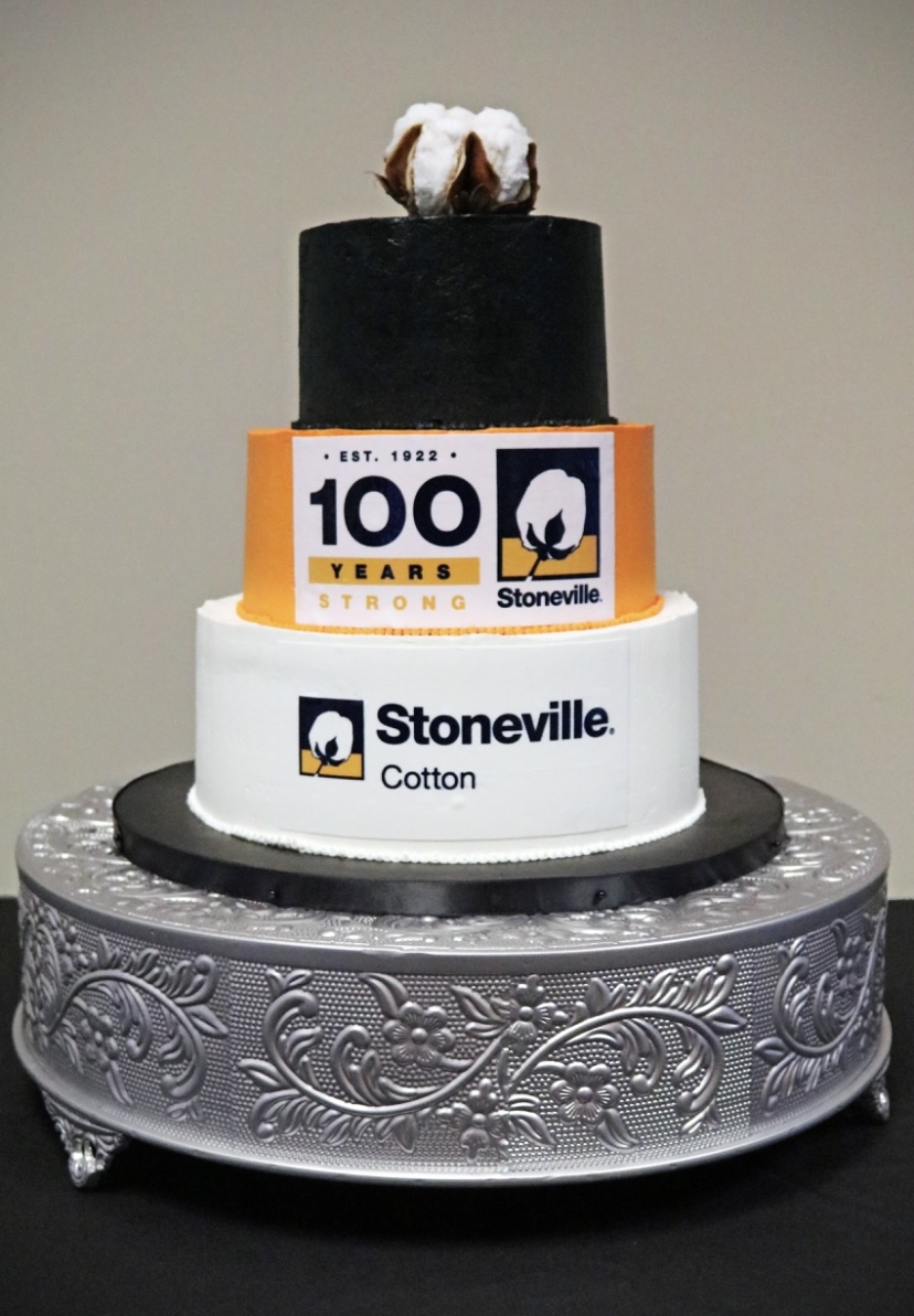 BASFAgProducts's tweet photo. This toast took 100 years to write … CHEERS to everyone who helped us celebrate the 100th anniversary of #Stoneville cotton in Mississippi! And, since we’re all about getting ahead, here’s to continuing to #OwnTheEarly for the next 100. 🍻🥂 https://t.co/gTLXtMVWIc