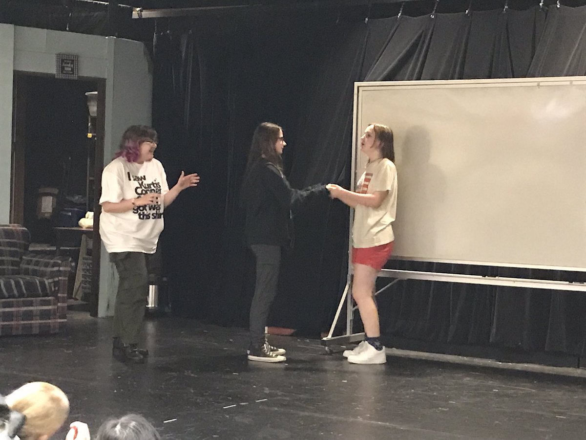 JenkinsJokes's tweet photo. 1st Theatre Club meeting of the year. It was great seeing old and new members. Students played Freeze and Car. So many talented and inclusive students at SHS. https://t.co/w8ktSDvIfm