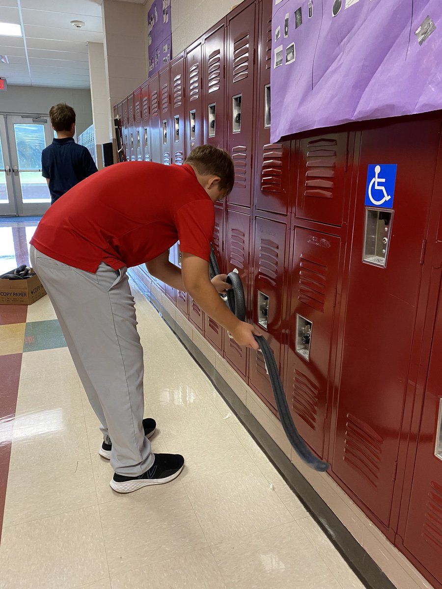 mrskbarbree's tweet image. Students in 6th grade science are studying gravitational energy. Can they add two loops and still keep the marble going?? #HCS_Science