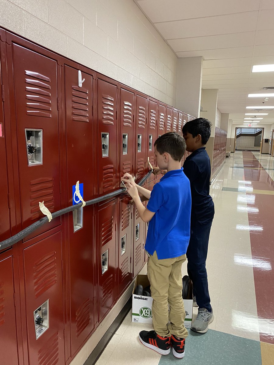 mrskbarbree's tweet image. Students in 6th grade science are studying gravitational energy. Can they add two loops and still keep the marble going?? #HCS_Science