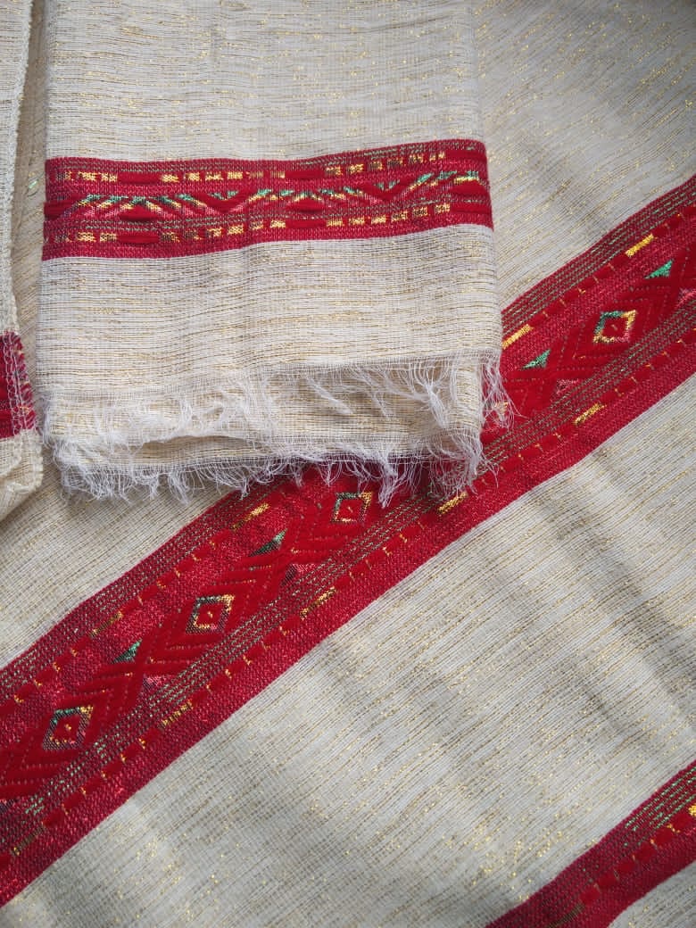 1Regalia's tweet photo. Available in these shades of red. Ethiopian caftan with waist tie/headwrap - multipurpose accessory. 

DM if interested - One Size Fits Most. https://t.co/QEl28u78At