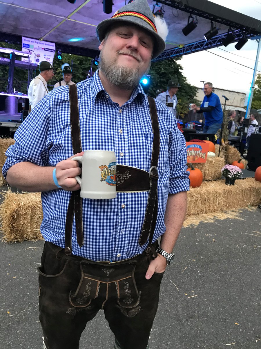 Tapping of the Golden Keg! An annual Saline MI tradition happens 1 week from today on Sept 16 + 17th in the heart of Downtown Saline 630P in the Bier Garten! Join us :) salinemainstreet.org/events/saline-…