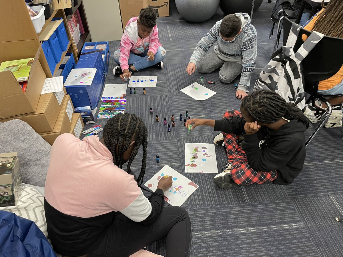 Mrs___Ross's tweet photo. Today in Rosstonia we created bookmarks to foster excitement for our library visits and silent reading in class. This was a quick and fun activity that allowed my students to be creative and make something that is special to them. @ConderStars @PaulaChina1 https://t.co/SdKc3kU8li