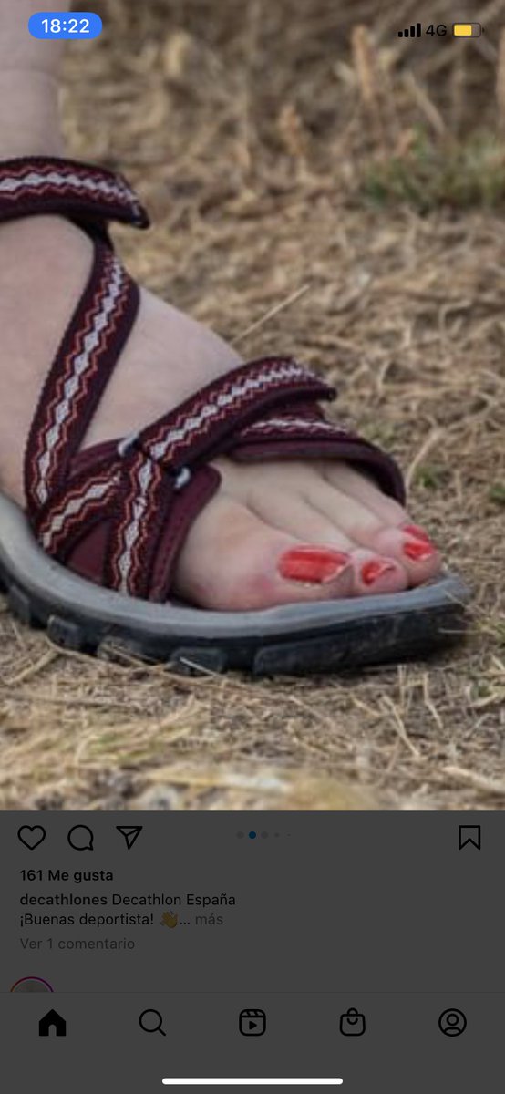 4Estibaliz's tweet photo. Se busca diseñadores pa @DecathlonES o pedicurista jajajaja deumeu https://t.co/G4jK1XVqJe