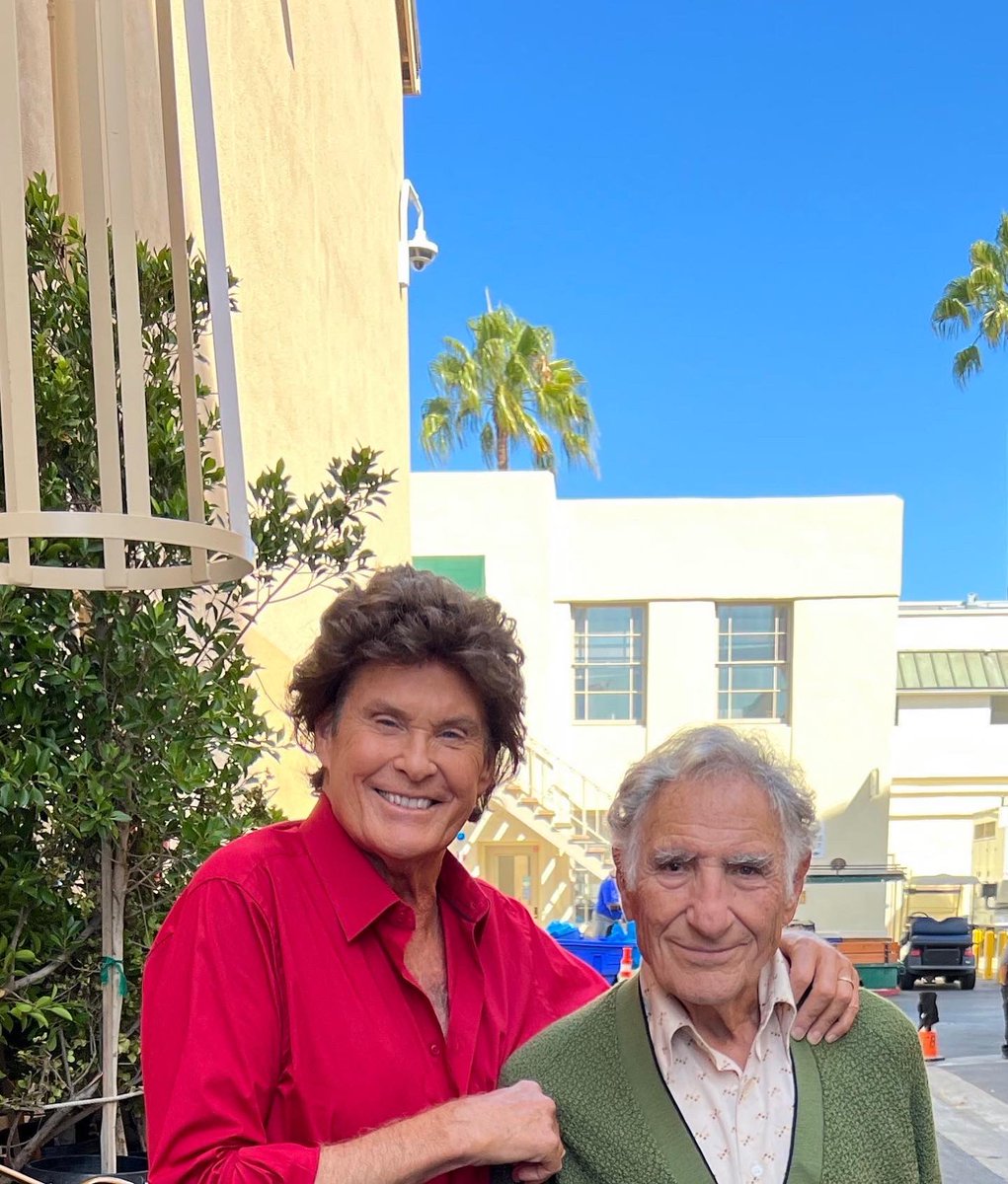 DavidHasselhoff's tweet photo. I had fun on the Goldbergs, went back to the 80s, did two episodes looking forward.  Tune in on 9/28 and 10/12! #TheGoldbergs https://t.co/IRcpShSjNe