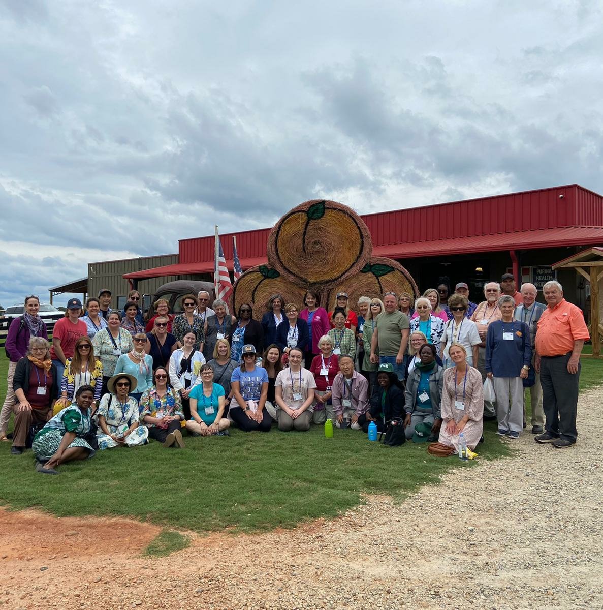 NehaRathi14's tweet photo. IFHE Learning Day on Move: Visit to Southern Belle Farm #ruralamerica #farmlife #adventure #ifheworldcongress #HomeEconomics https://t.co/AAIUbrlbak