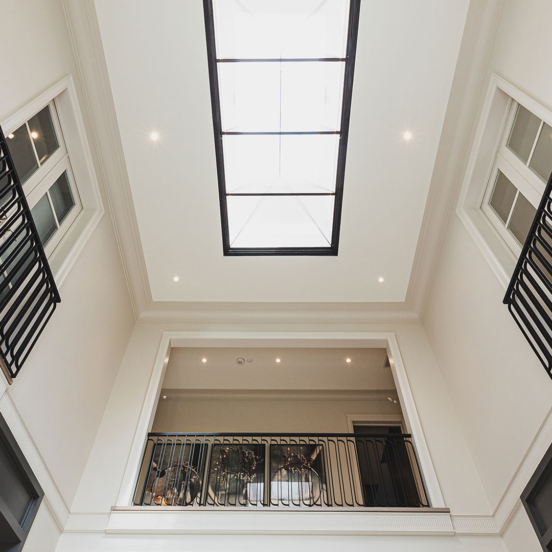 canamouldinc's tweet photo. Crown moulding by TRIMROC™ dresses up the transition from wall to ceiling.
#customceilings #cofferedceilings #ceilingbeams #interiormoulding #interiormolding #interiortrim #interiordesign #design #interior #homedecor #interiors #decor #homedesign #interiordesigner #decoration https://t.co/uqj2bxFzH7