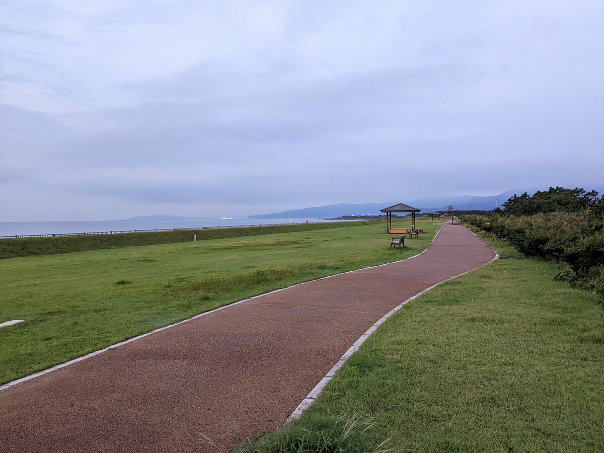 わお、鈴川海浜スポーツ公園、なんだかとてもオサレスポット